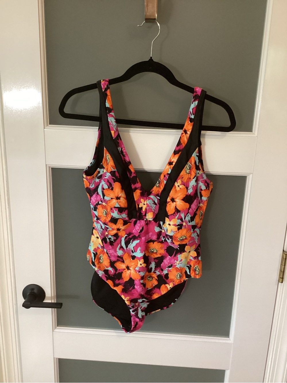 Sunproof by Weatherproof Tropical Floral One Piece -Size 11- NWT!  - Beautiful